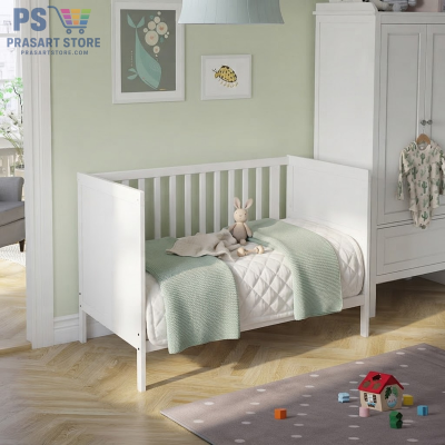 เตียงเด็กอ่อนไม้สีขาว Baby Cot  ดีไซน์มินิมอล ปลอดภัยสำหรับทารก  ขนาด 60x120 สูง 86 เซนติเมตร